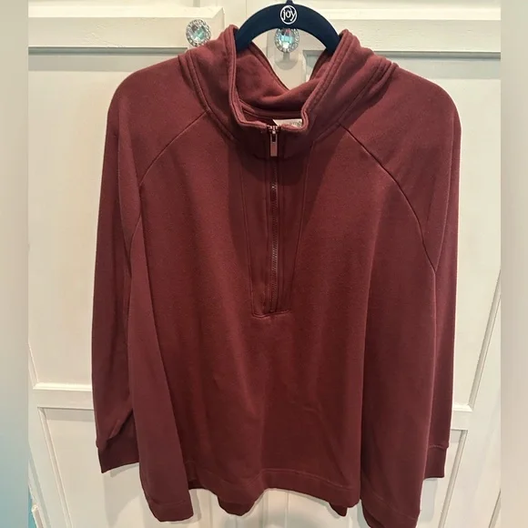 4X Terra & Sky Maroon Quarter-Zip Top - Picture 1 of 2